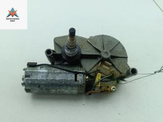 Двигатель стеклоочистителя заднего (моторчик дворников) Volkswagen Passat B4 1995, 1.6 л., бензин, МКПП, синий, универсал