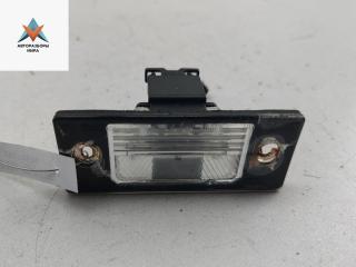 подсветка номера Volkswagen Touareg 1 поколение 2003, 2.5 л., дизель, АКПП, чёрный, внедорожник 5 дв., 1J5943021A