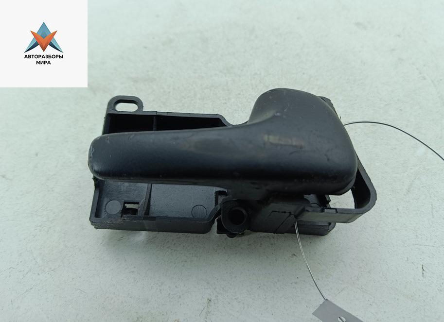 ручка внутренняя передняя правая Volkswagen Passat B4 1995, 1.6 л., бензин, МКПП, синий, универсал, 3A0837236 - фото №1