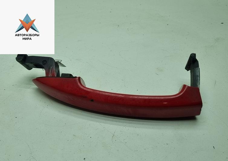 ручка наружная передняя правая Volkswagen Passat B6 2008, 1.9 л., дизель, МКПП, красный, универсал, 3C0837210 - фото №1