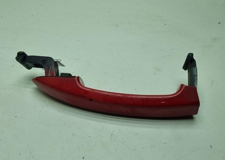 ручка наружная передняя правая Volkswagen Passat B6 2008, 1.9 л., дизель, МКПП, красный, универсал, 3C0837210