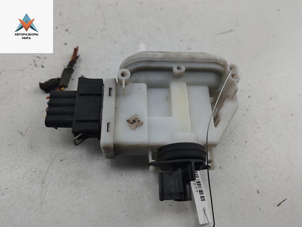 Активатор (привод) замка двери задней левой Volkswagen Passat B3 1993, 1.8 л., бензин, МКПП, серый, универсал, 357862153 - фото №1