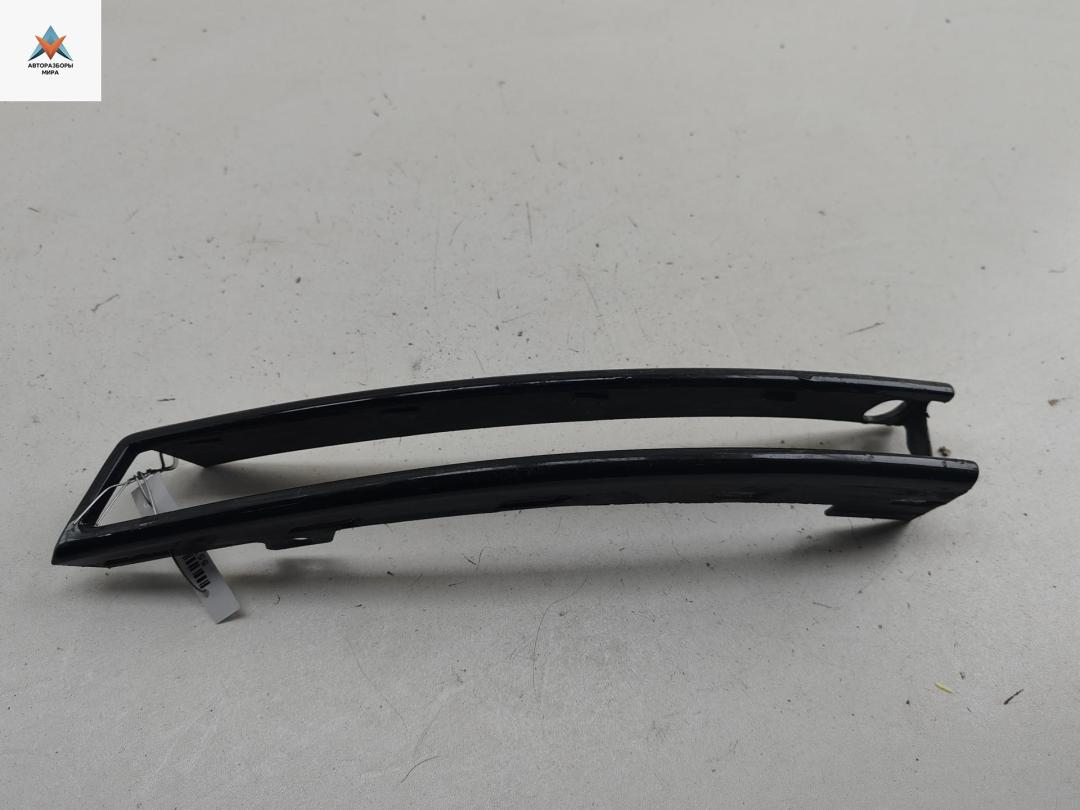 накладка на бампер Volkswagen Passat B6 2006, 2.0 л., дизель, МКПП, чёрный, универсал - фото №1