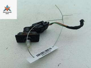 подсветка номера Volkswagen Golf 3 поколение 1995, 1.8 л., бензин, АКПП, синий, хетчбэк 3 дв., 1H6943167B