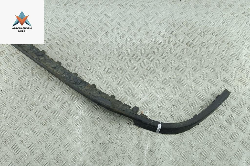 Юбка переднего бампера Volkswagen Passat B3 1993, 1.8 л., бензин, МКПП, серый, универсал, 357805904 - фото №1