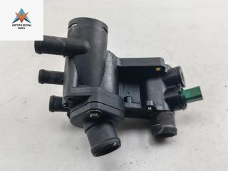 корпус термостата Volkswagen Golf 4 поколение 2000, 1.4 л., бензин, МКПП, серый, хетчбэк 5 дв., 032121111