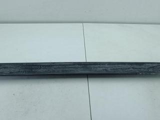 молдинг двери передней левой Volkswagen Passat B3 1993, 1.8 л., бензин, МКПП, серый, универсал, 357853515