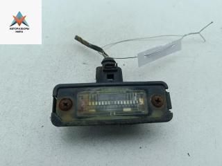 подсветка номера Volkswagen Golf 4 поколение 2001, 1.4 л., бензин, МКПП, синий, хетчбэк 3 дв., 1J6913021