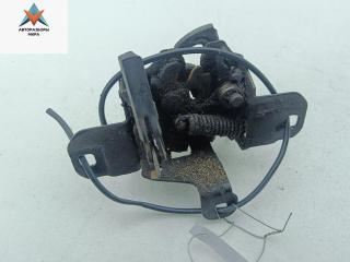 замок капота Volkswagen Golf 4 поколение 1999, 1.6 л., бензин, МКПП, синий, хетчбэк 5 дв., 1J0823509