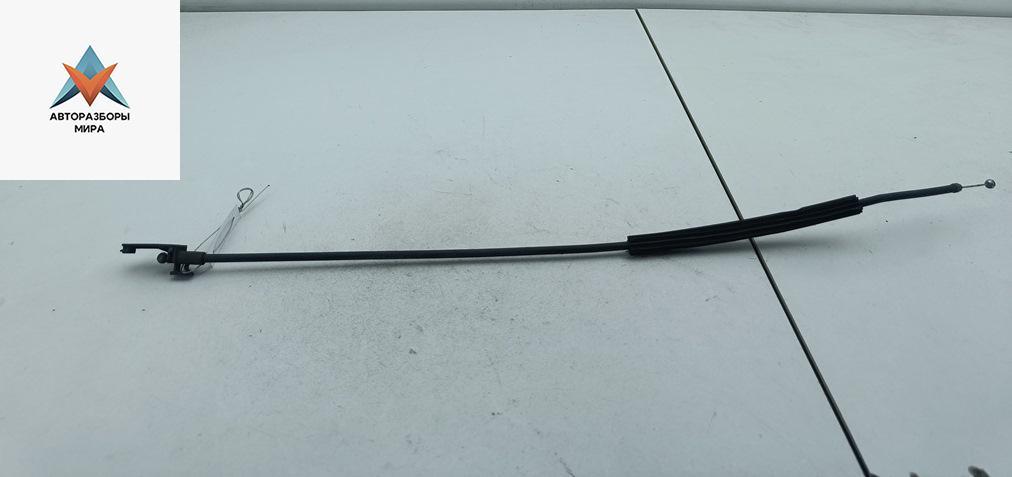 трос капота Volkswagen Passat B6 2006, 2.0 л., бензин, МКПП, серый, седан, 3C1823531 - фото №1