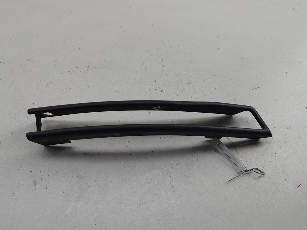 заглушка (решетка) в бампер Volkswagen Passat B6 2007, 2.0 л., дизель, МКПП, коричневый, универсал, 3C0807718