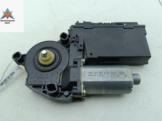 моторчик стеклоподъемника передний правый Audi A4 B6 2002, 1.9 л., дизель, МКПП, серый, универсал, 8E1959802B