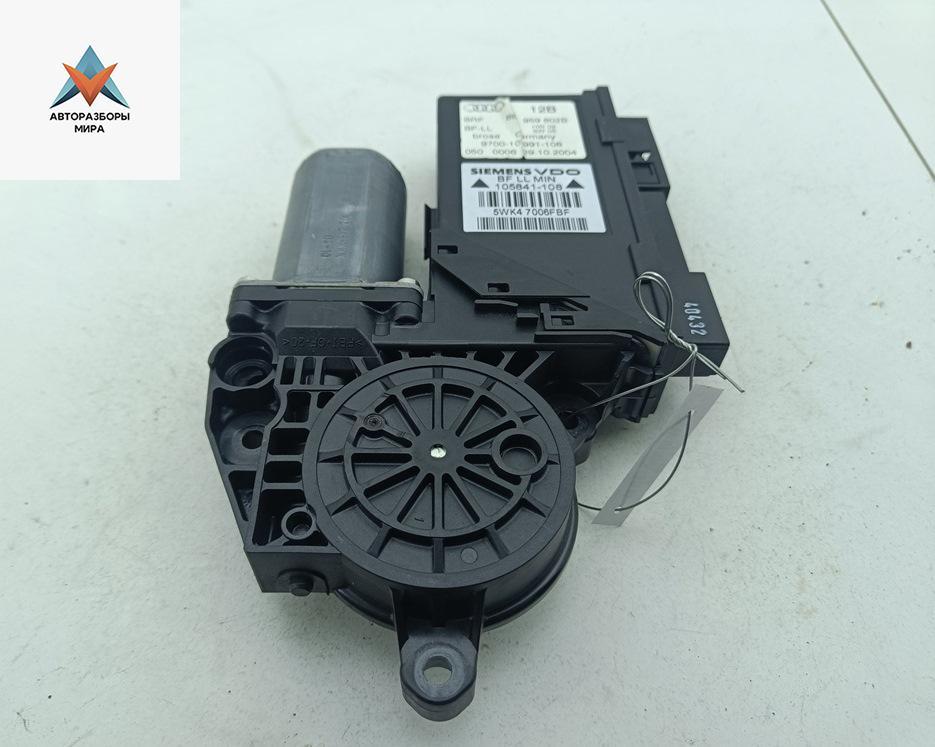 моторчик стеклоподъемника передний правый Audi A4 B7 2004, 2.0 л., бензин, МКПП, синий, седан, 8E1959802B - фото №1