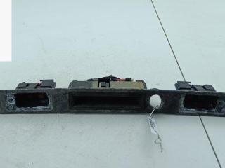 кнопка открытия багажника Audi A4 B6 2002, 1.9 л., дизель, МКПП, серый, универсал, 8E0827574B