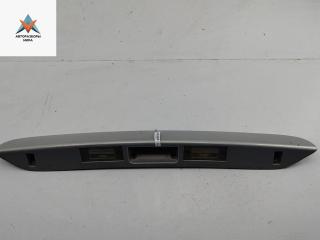 накладка подсветки номера Chrysler Voyager 4 поколение 2001, 2.4 л., бензин, МКПП, серый, минивэн, SR5684