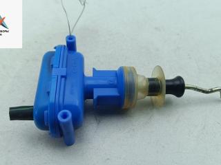 активатор замка багажника Audi 80 8C/B4 1992, 2.0 л., бензин, МКПП, серый, универсал, 893862153