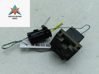 кнопка открытия багажника Citroen C3 I 2008, 1.1 л., бензин, МКПП, красный, хетчбэк 5 дв.