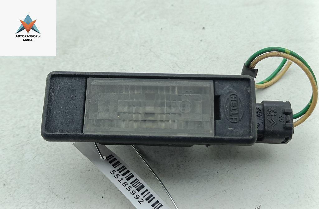 подсветка номера Peugeot 607 1 поколение 2000, 2.2 л., бензин, МКПП, серый, седан, 9635678580 - фото №1