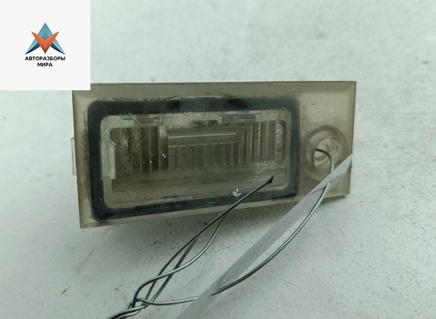 подсветка номера Audi A6 4B/C5 1998, 2.4 л., бензин, МКПП, серый, седан - фото №1