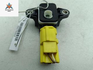 датчик AirBag Audi A4 B7 2004, 2.0 л., бензин, МКПП, синий, седан, 8P0955557