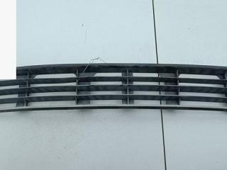 заглушка (решетка) в бампер Audi A4 B5 1995, 1.8 л., бензин, МКПП, зелёный, седан, 8D0807683