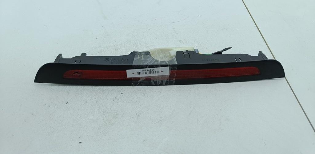 стоп-сигнал Citroen C3 (FC/FN, 2008, 1.1 л., бензин, МКПП, красный, хетчбэк 5 дв., 89028538