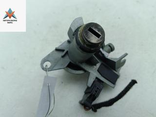 Личинка замка багажника Audi A4 B6 2002, 1.9 л., дизель, МКПП, серый, универсал, 8E0827573