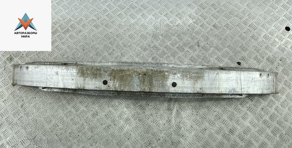 усилитель бампера переднего Audi A6 4B/C5 1999, 2.4 л., бензин, АКПП, серый, универсал, 4B0807109B - фото №1