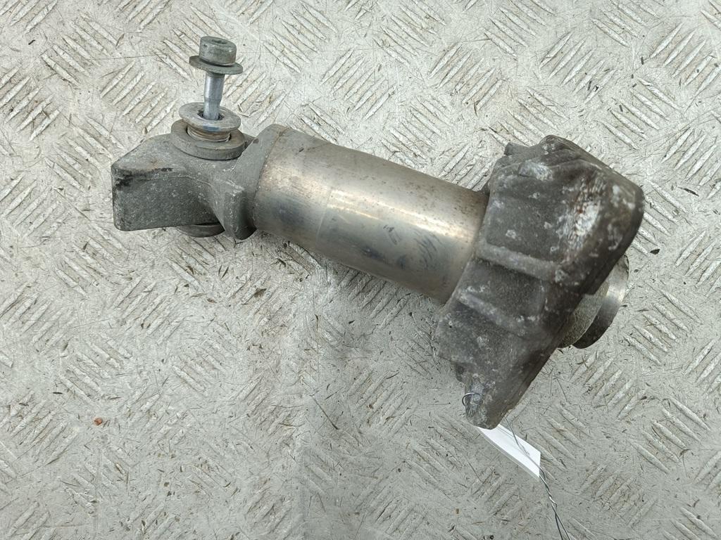 кронштейн переднего бампера Audi A4 B6 2001, 2.0 л., бензин, АКПП, серый, универсал, 8E0807133