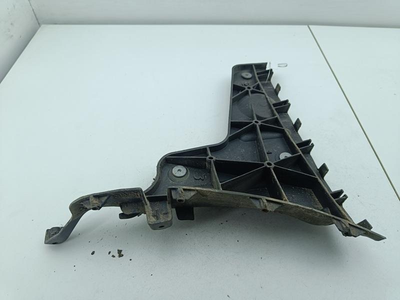 кронштейн заднего бампера Audi A4 B7 2005, 3.0 л., дизель, АКПП, серый, универсал, 8E980745A