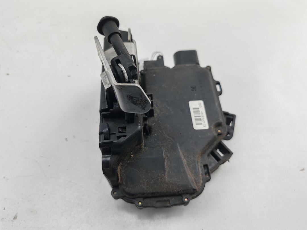 замок двери задней левой Audi A6 C5 2003, 2.5 л., дизель, АКПП, серый, универсал, 4B0839015G