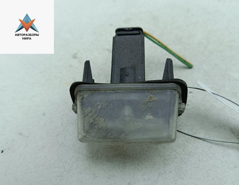 подсветка номера Citroen C3 I 2008, 1.1 л., бензин, МКПП, красный, хетчбэк 5 дв., 7190 - фото №1