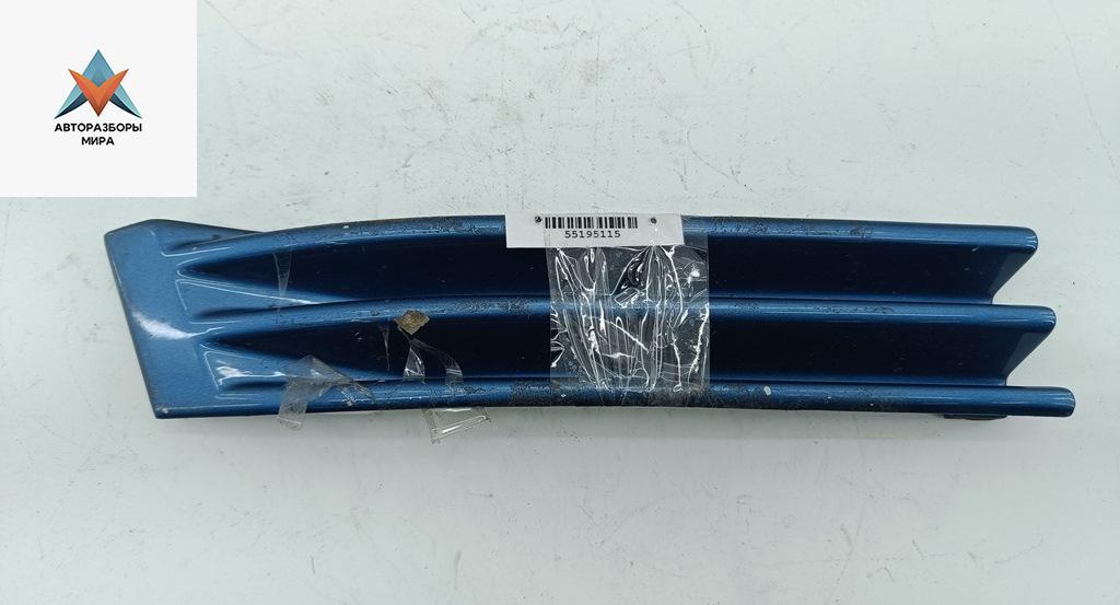 заглушка (решетка) в бампер Mercedes-Benz C-Класс W202/S202 1996, 2.0 л., бензин, АКПП, синий, универсал, 2028800005 - фото №1