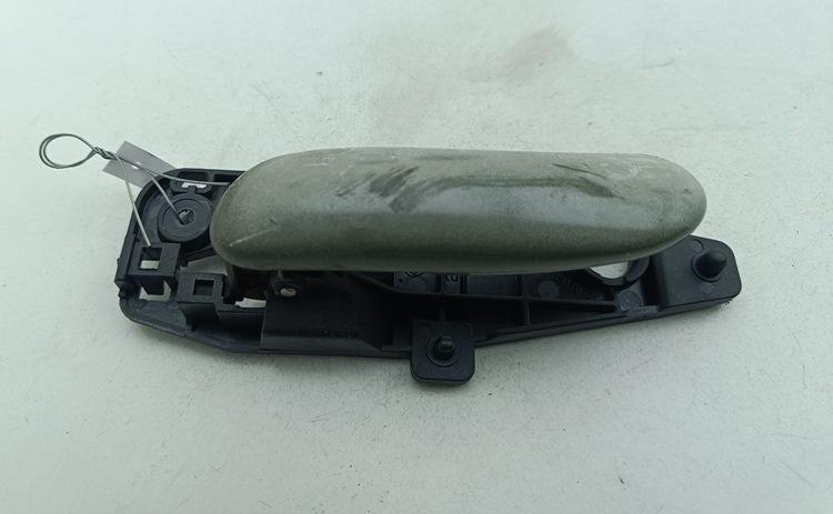 ручка внутренняя передняя левая Fiat Stilo 2003, 1.6 л., бензин, МКПП, чёрный, хетчбэк 5 дв.
