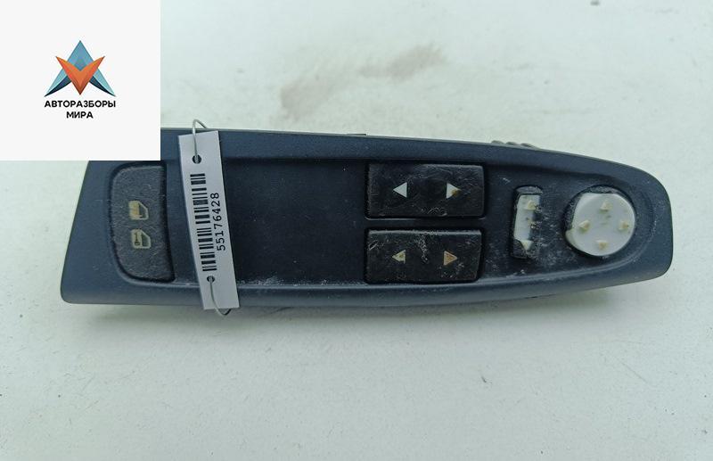 блок управления стеклоподъемниками Fiat Stilo 1 поколение 2001, 1.8 л., бензин, МКПП, серый, хетчбэк 3 дв. - фото №1