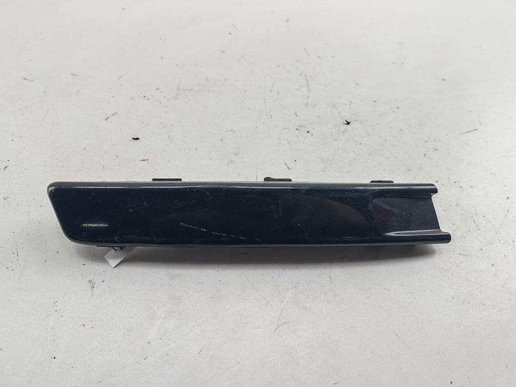 молдинг переднего бампера Volkswagen Passat B6 2008, 2.0 л., дизель, АКПП, чёрный, универсал, 3C0807646A