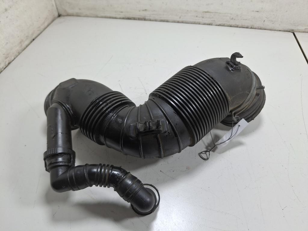патрубок (трубопровод, шланг) Volkswagen Passat B6 2007, 2.0 л., дизель, АКПП, синий, универсал, 3C0129654P