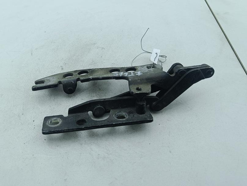 петля капота левая BMW 5 E39 2003, чёрный, универсал, 41618203275