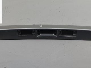 накладка подсветки номера Chrysler Voyager 4 поколение [рестайлинг] 2004, 2.8 л., дизель, АКПП, серый, минивэн