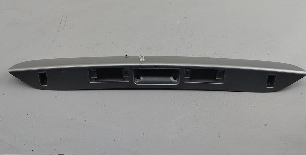 накладка подсветки номера Chrysler Voyager 2004, 2.8 л., дизель, АКПП, серый, минивэн