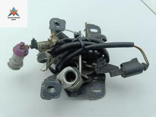 замок капота Audi A6 4B/C5 1999, 2.4 л., бензин, АКПП, чёрный, универсал, 8L0823509E