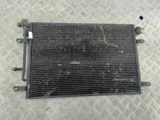 радиатор кондиционера Audi A4 B7 2004, 2.0 л., бензин, МКПП, синий, седан, 8E0260401N