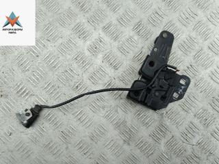 замок капота Audi A4 B7 2004, 2.0 л., бензин, МКПП, синий, седан, 8E0823509C