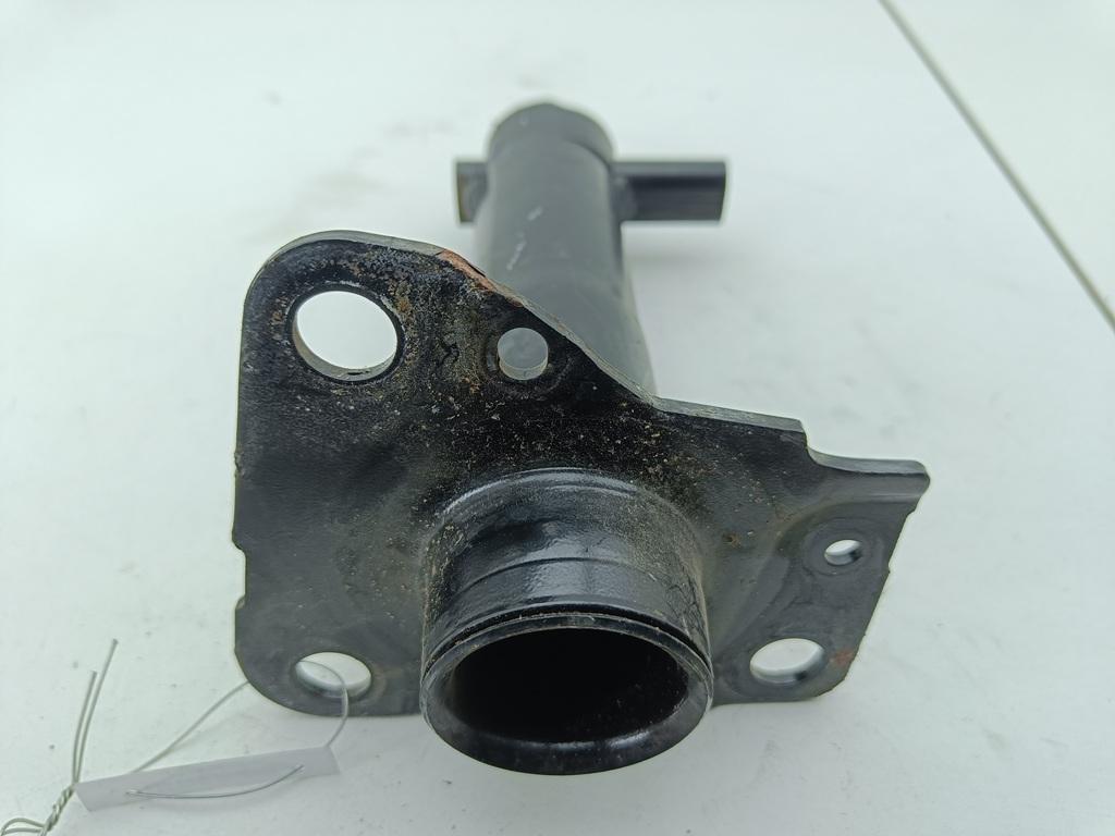 кронштейн переднего бампера Audi A4 B7 2006, 2.0 л., бензин, АКПП, серый, универсал, 8E0807133C