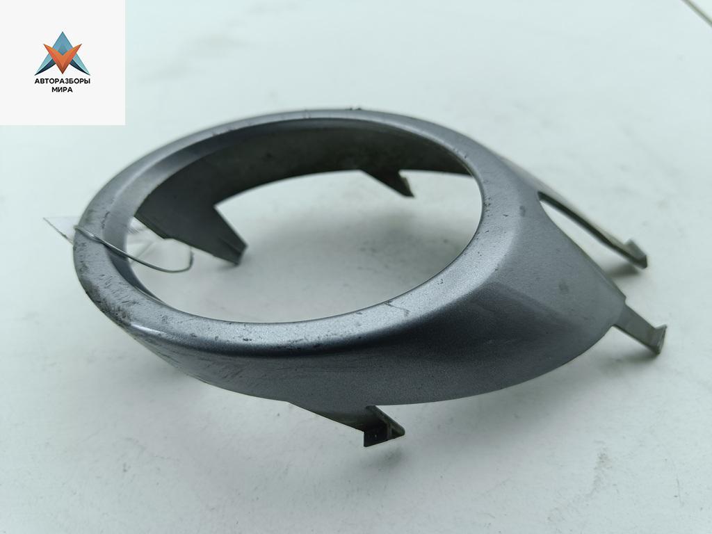 рамка фары противотуманной правой Audi A4 B7 2006, 2.0 л., бензин, АКПП, серый, универсал, 8E0807820 - фото №1