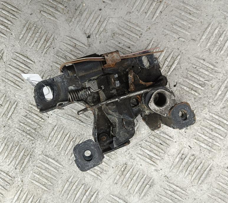замок капота Audi A6 C5 1999, 2.4 л., бензин, АКПП, серый, универсал, 8L0928709E