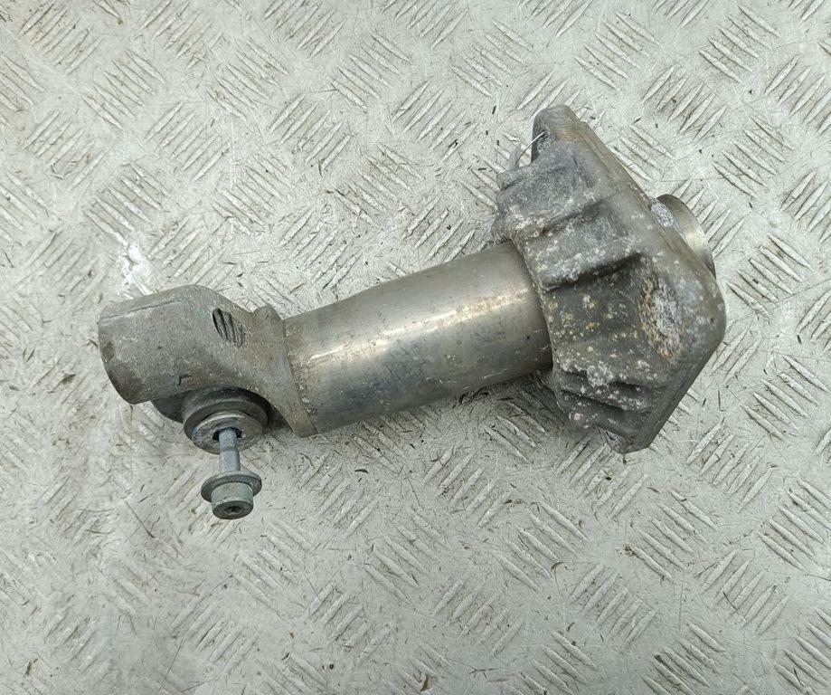 кронштейн переднего бампера Audi A4 B6 2001, 2.0 л., бензин, АКПП, серый, универсал, 8E0807134