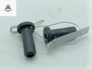 кронштейн радиатора Audi A6 4B/C5 2000, 2.5 л., дизель, АКПП, красный, универсал, 8D0121200