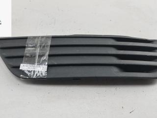 заглушка (решетка) в бампер Ford Focus 2 поколение 2005, 1.6 л., дизель, МКПП, чёрный, универсал, 4M5119953BE
