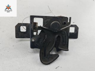 замок капота Volkswagen Sharan 1 поколение [рестайлинг] 2002, 1.9 л., дизель, МКПП, синий, минивэн, 7M3823509